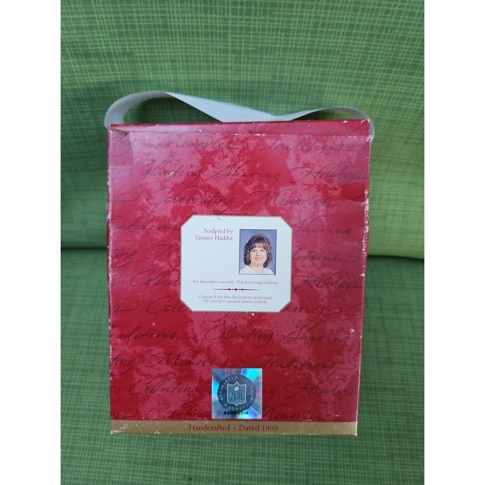 Carolina Panthers Football Hallmark Keepsake Ornament 1999 NFL Collection - Picture 3 of 5